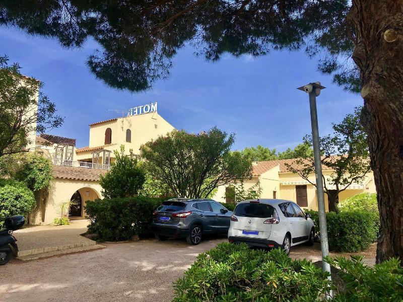 Motel Le Vieux Moulin LʼÎle-Rousse Exterior foto