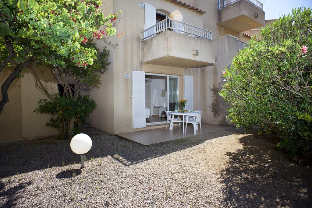 Motel Le Vieux Moulin LʼÎle-Rousse Exterior foto