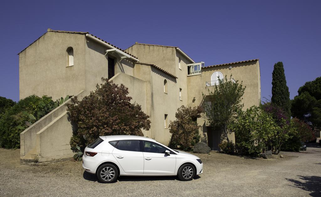 Motel Le Vieux Moulin LʼÎle-Rousse Exterior foto
