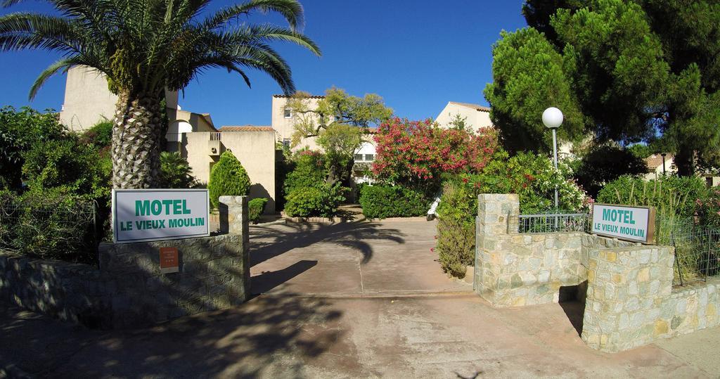 Motel Le Vieux Moulin LʼÎle-Rousse Exterior foto